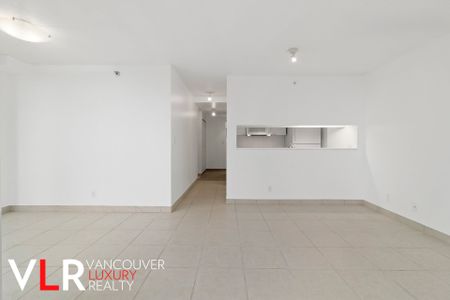 Condo in Downtown Vancouver, BC - Photo 3