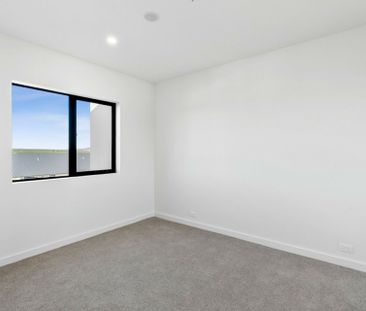 Two Bedroom in the Popular Molonglo Valley! - Photo 3