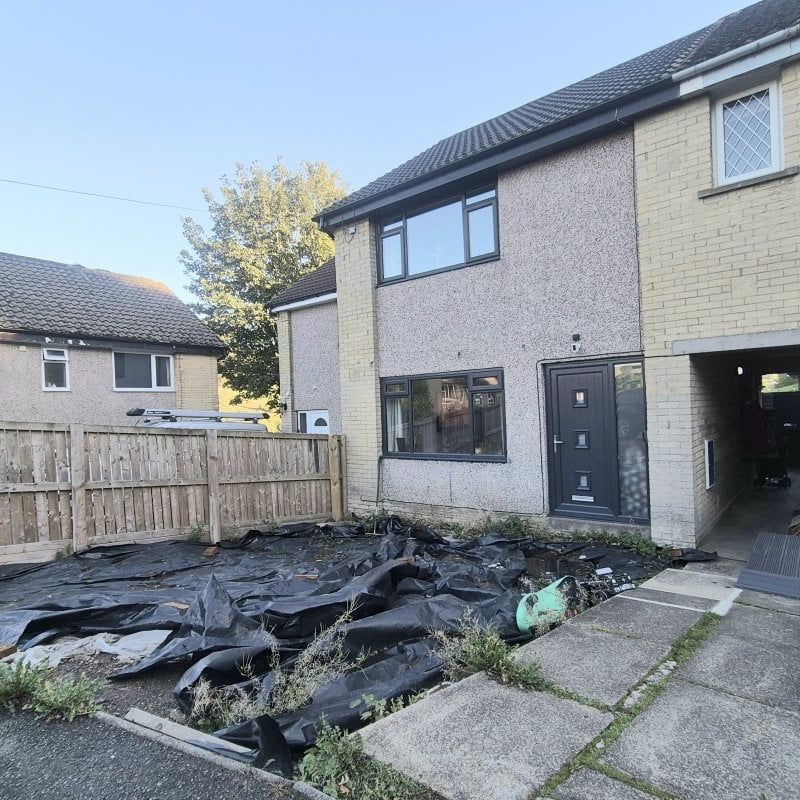 Railes Close - Photo 1