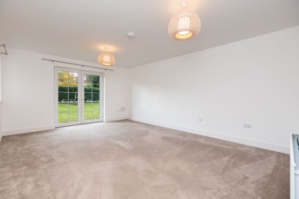 Alexander Grove - Photo 1