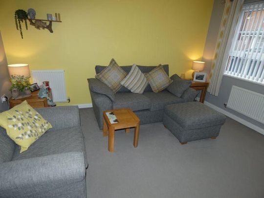 2 bedroom terraced house to rent - Photo 1