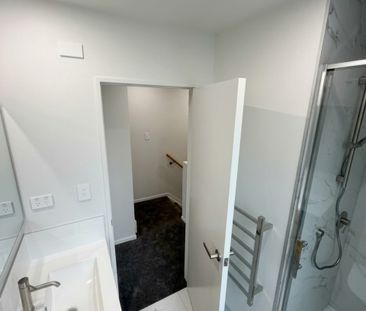 3-Bedroom Townhouse in Desirable Beerescourt, Hamilton - $700/Week - Photo 5
