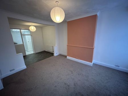 2 bedroom terraced house to rent - Photo 2