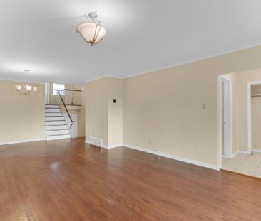 For Lease - 40 Bellbury Crescent Unit# Upper, Toronto, Ontario - Photo 1