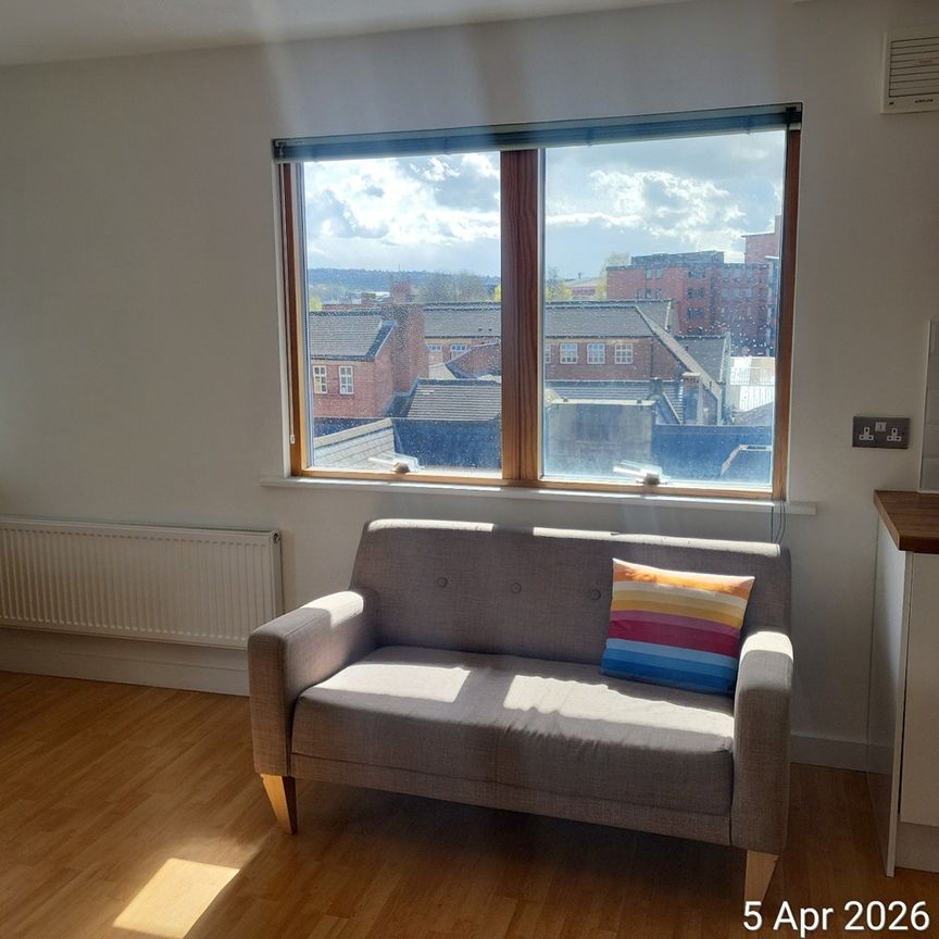 2 Bed Flat, Mortimer Street, S1 - Photo 1
