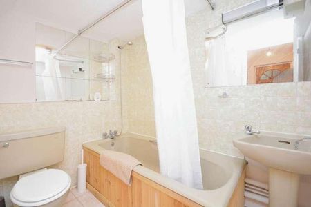 Europa House, Marsham Way, Gerrards Cross, SL9 - Photo 5