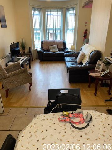 Great 3 Bedroom House, 25 Strandview Street, Stranmillis Area, Belfast, BT9 5FF - Photo 2