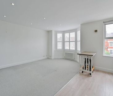 2 bedroom flat to rent - Photo 6