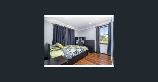 Discover Your Dream Home at 47 Tumbarumba Crescent! - Photo 1