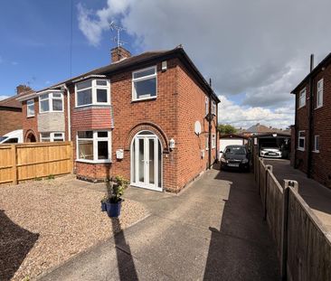 3 bedroom semi-detached house to rent - Photo 3