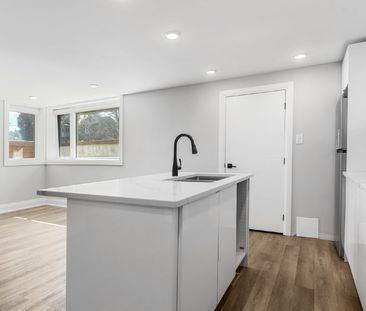 507 Churchill Avenue North - 1 - Photo 5