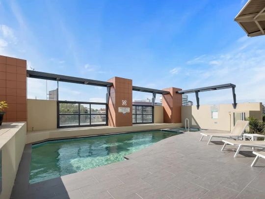 “Spacious furnished apartment” - Photo 1