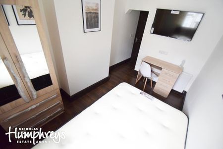 5 bedroom terraced house to rent - Photo 2