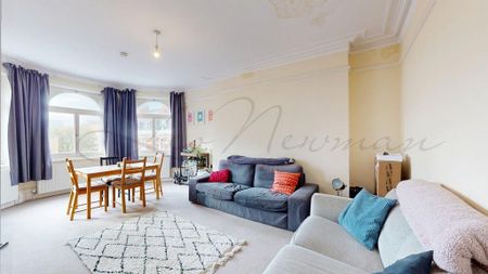 4 bedroom flat to rent - Photo 2