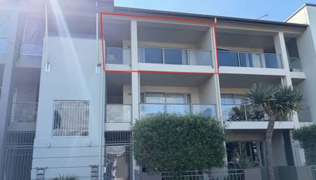 Modern Apartment in the Heart of Flat Bush - Photo 5