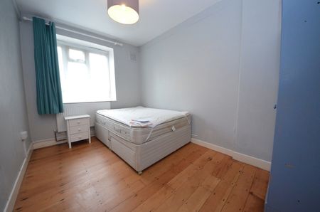 3 Bed Flat, Greenleaf Close, SW2 - Photo 4