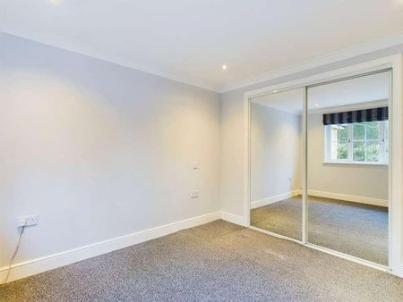 Brooklands Lane, Weybridge, Surrey, KT13 - Photo 4