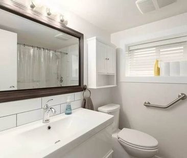 East Van, Fully RENOVATED, Spacious, Unfurnished 2 BED Garden Suite - Photo 4