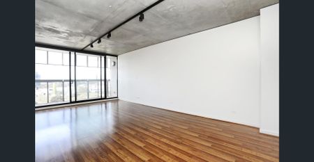 Spacious Southbank location - Photo 5
