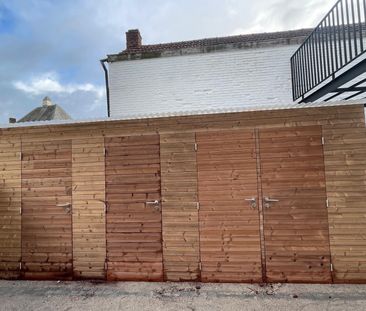 Gerenoveerd appartement op 1ste verdieping met 2 slaapkamers - Foto 3