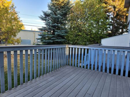 44 - Kingsland Court Southwest, Calgary - Photo 4