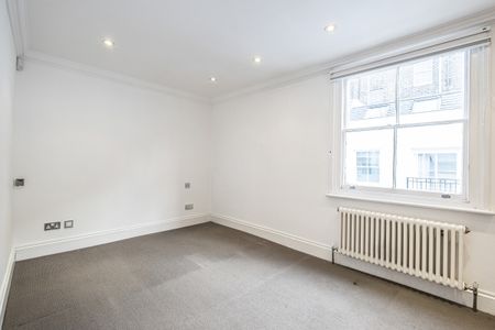 3 bedroom mews to rent - Photo 3