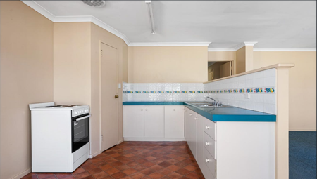 Are you looking for a spacious rental property that offers comfort and convenience? - Photo 3