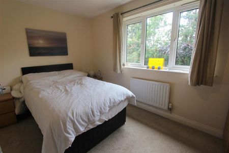 2 bedroom semi-detached house to rent - Photo 2