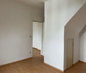 Moderne Zweiraumwohnung im Dachgeschoss! - Photo 1