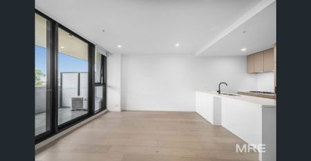 Modern living with resort style facilities - Photo 2