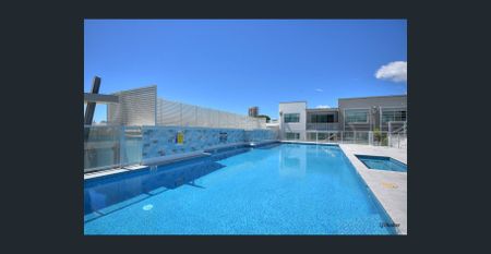 MODERN APARTMENT WITH MASSIVE PRIVATE OUTDOOR DECK - Photo 2