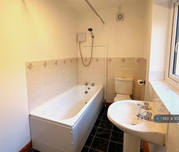 2 bedroom terraced house to rent - Photo 6