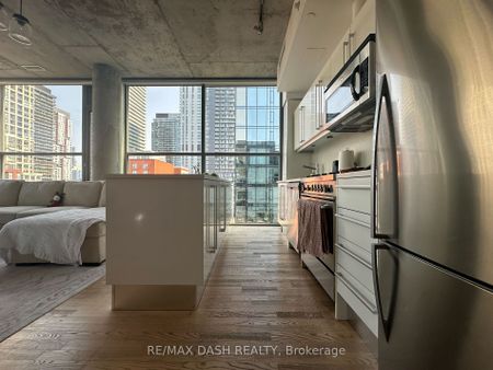 Glas Lofts , #1304 - Photo 3