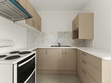Freshly Renovated 3 Bedroom Home with Garage | Available Now in Mount Warren Park - Photo 4