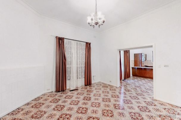 3 Bed, 1 Bath - Photo 1