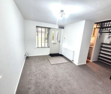 1 bedroom semi-detached house to rent - Photo 2