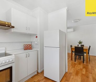 Stones Throw to Everywhere With Aircon and Solar - Photo 2