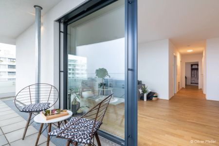 AUSSERGEWÖHNLICHER FERNBLICK- WUNDERSCHÖNE 4 ZIMMERWOHNUNG ZUM GENIESSEN! MIT GARAGENPLATZ - Photo 4