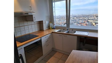 Een gunstig gelegen appartement met lift en met zicht op de skyline van Antwerpen - Photo 3