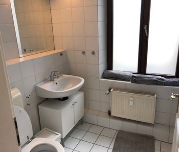 City and Style: Altbau-Apartment im Zentrum Kölns - Photo 4