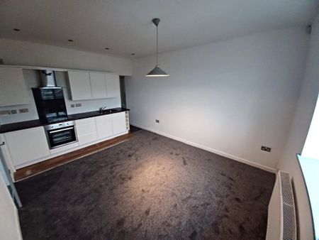 2 bedroom flat to rent - Photo 4