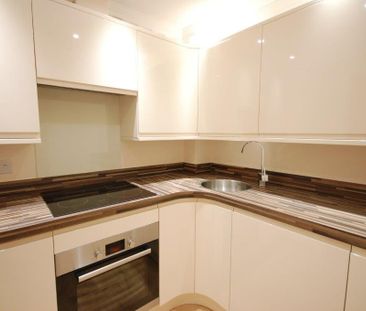 1 Bed Flat, Jessica House, RG1 - Photo 3