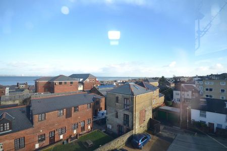 2 bedroom flat to rent - Photo 5