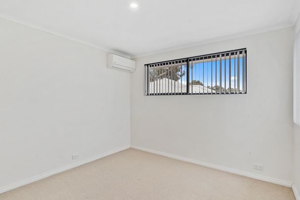 28/1 Mariners Cove Drive, Dudley Park. - Photo 1