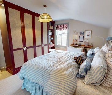 5 bedroom townhouse to rent - Photo 3