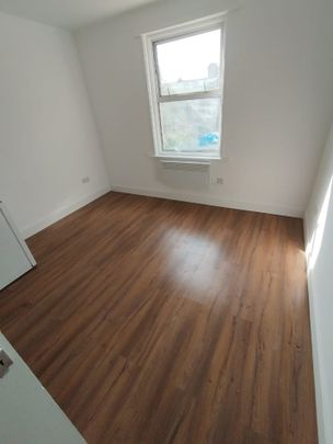 Studio Flat, London, NW10 - Photo 1