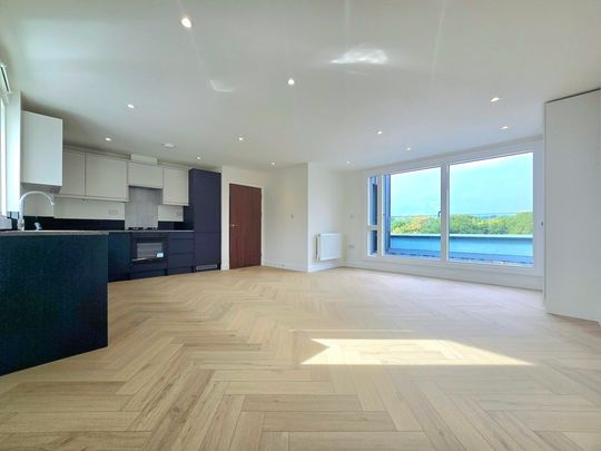 2 Bedroom Apartment, Norbury Avenue, London - Photo 1