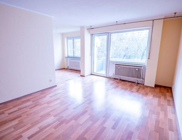 Frankenthal: Gepflegte Wohnung mit zwei Zimmern und Balkon - Foto 1