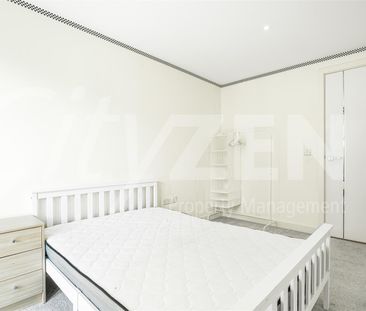 Duke Of Wellington Avenue, London - Photo 6