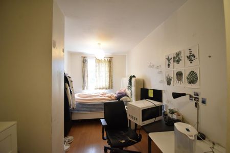 3 bedroom apartment to rent - Photo 3